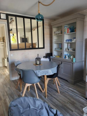 VILLA AUX CAPELLANS SUR LA MARINA POUR 4 PERSONNES, Saint Cyprien